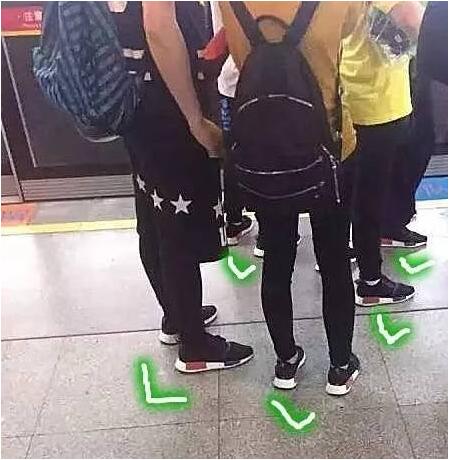 被拍卖的跑鞋,被炒到2000块的鞋