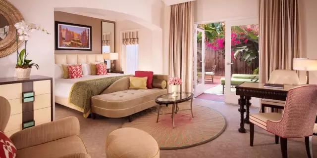 一开始我也不懂,为什么名人都爱住这些老酒店,直到...