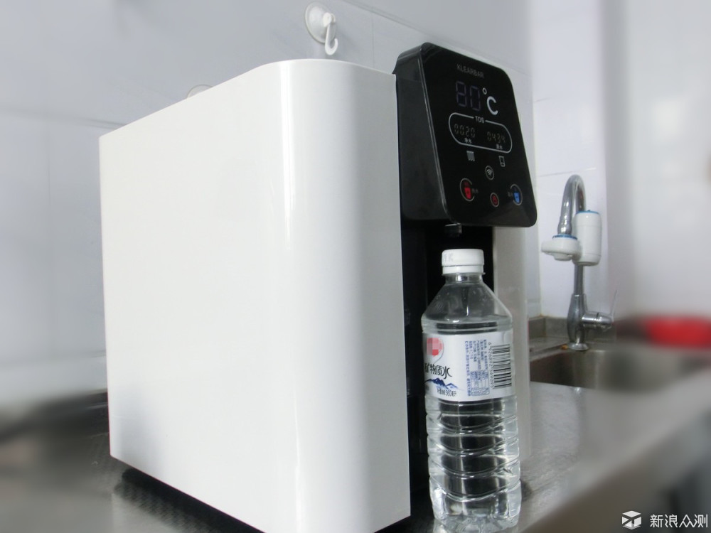 进口智能净水器,最新款的恒温净水器