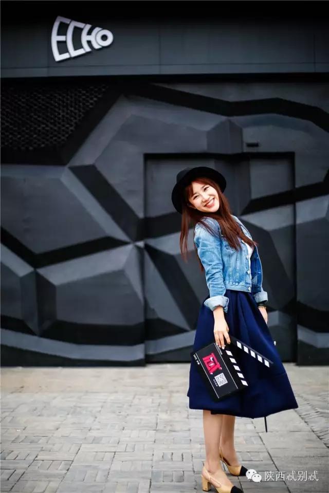 说出你们在酒吧被撩的经历?我面膜笑裂了!丨谁是忒色街拍NO.