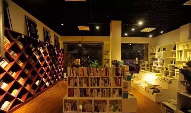 中国最美书店海岱楼钟书阁,杭州最美书店钟书阁