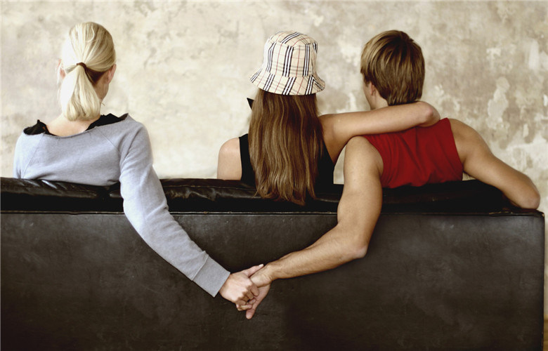 老公是凤凰男完整视频,老公是个凤凰男后续