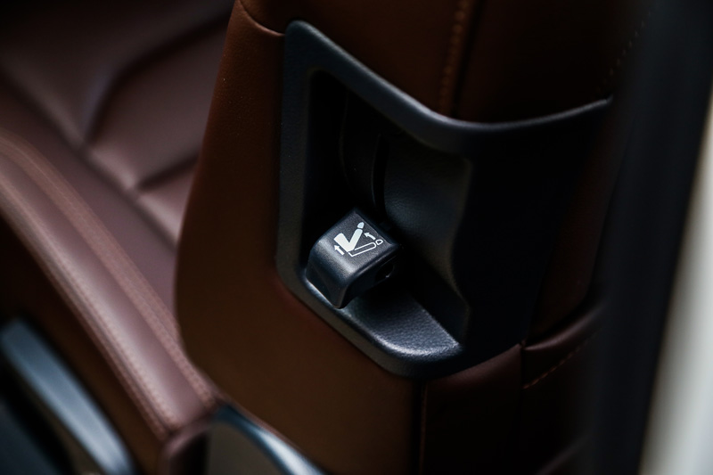 海马v70六座试驾视频,海马v70放平