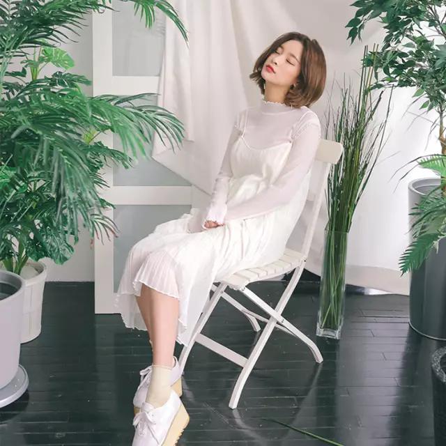 外国人穿的吊带裙,全世界都在穿的衣服