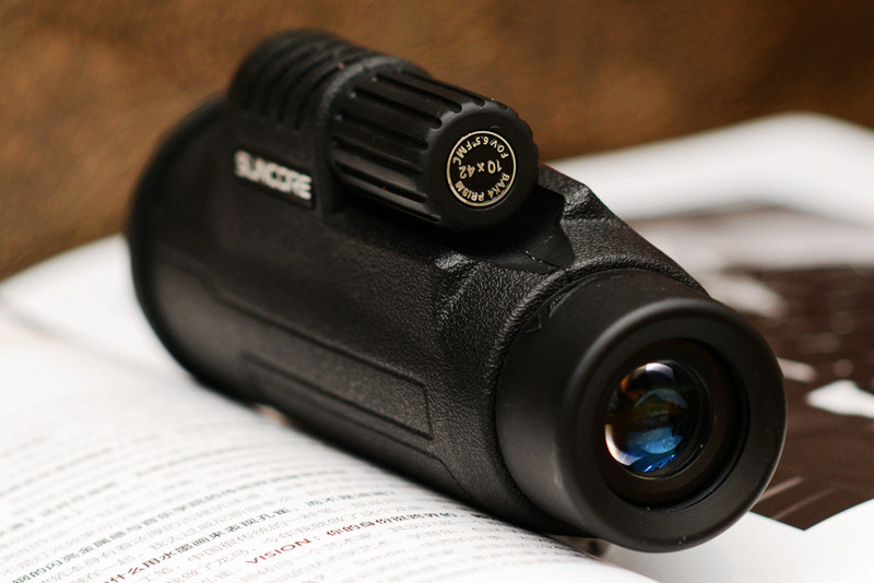 对面妹纸动态全掌握,10X42倍的望远镜体验