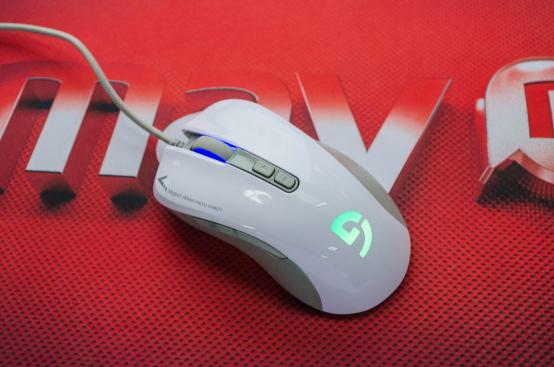富勒g90鼠标会亮吗,用不好的鼠标会对电脑有损坏吗