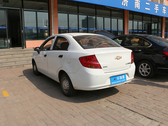 雪佛兰新赛欧两厢参数,两厢雪佛兰赛欧买哪一年的最好