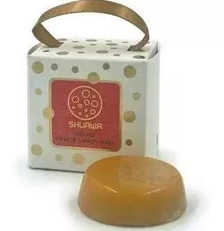 去黑头草莓鼻精华,日本最好用的祛黑头神器