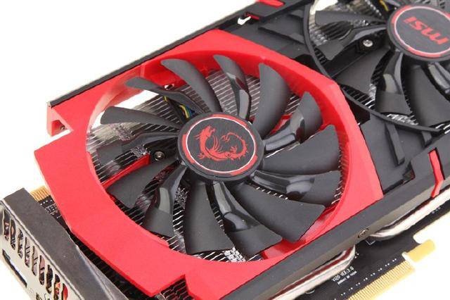 初哥玩家配置能省就省，显卡千元其实也能玩撸啊撸