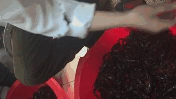 就算你开着玛莎拉蒂，*博兰**基尼也不一定能吃到她家龙虾，每天就这