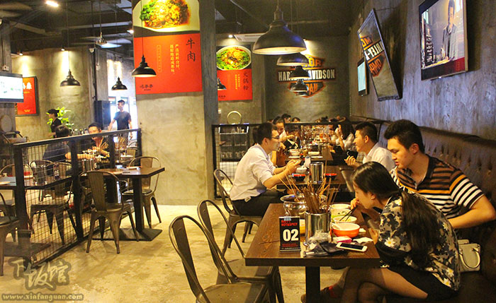 天气这么热姐妹们去哪里玩,天气那么热怎么先跟女孩聊天