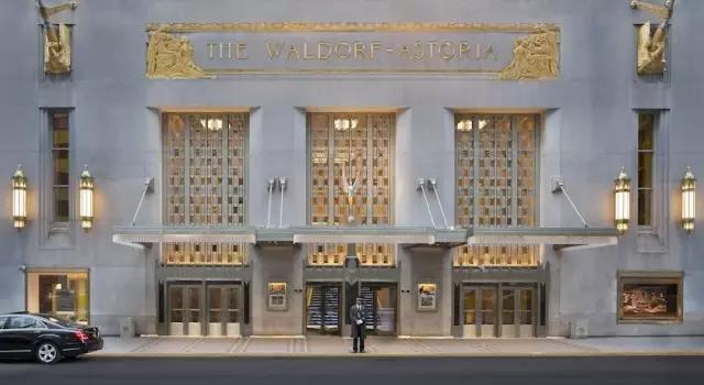 一开始我也不懂,为什么名人都爱住这些老酒店,直到...