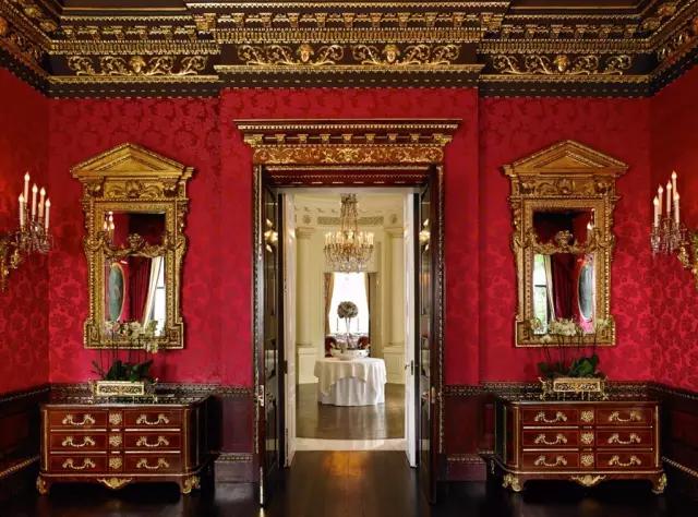 一开始我也不懂,为什么名人都爱住这些老酒店,直到...