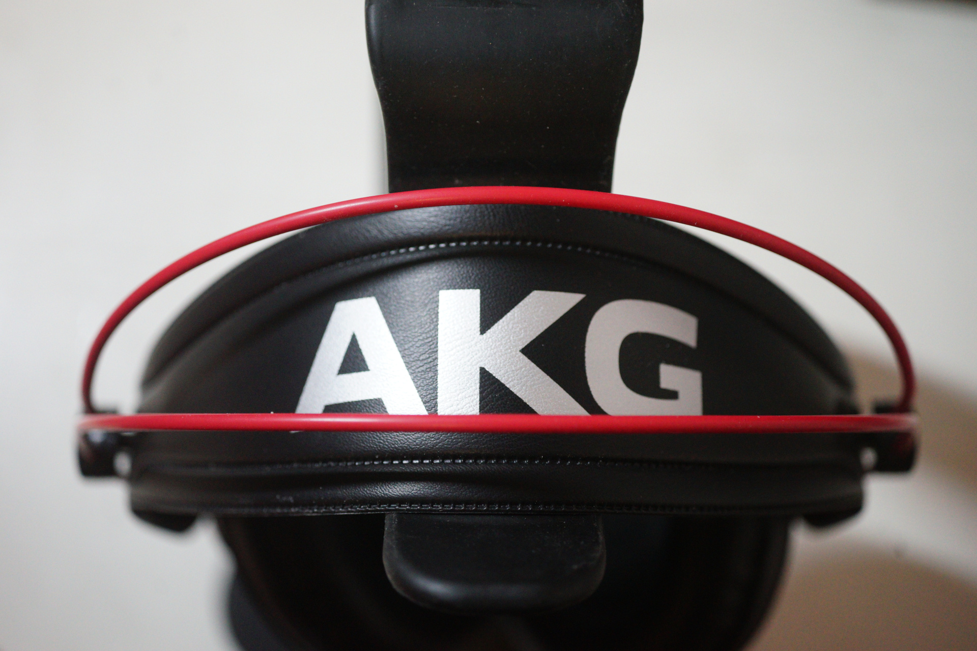 akgk240r闅炬帹,akgk240r鑰虫満