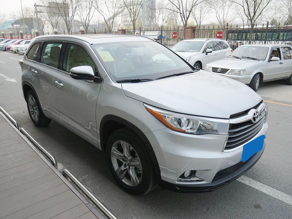 汉兰达2.0四驱尊贵落地价老款,汉兰达2015款3.5l四驱至尊版7座