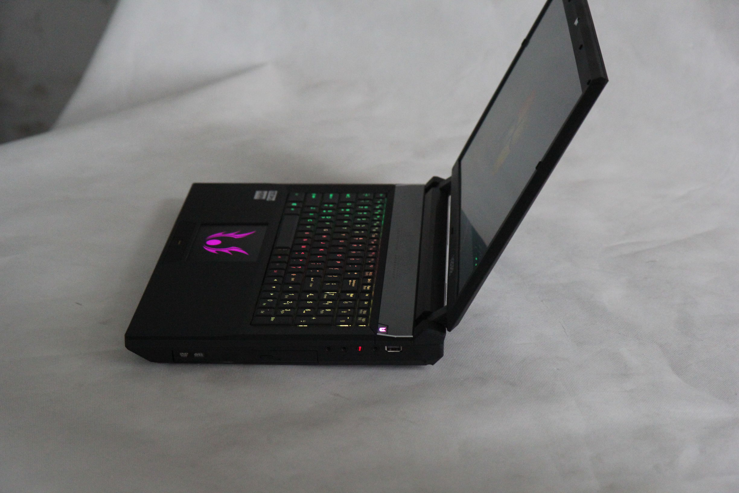 战神k780e-i7d1,战神k670g-g4