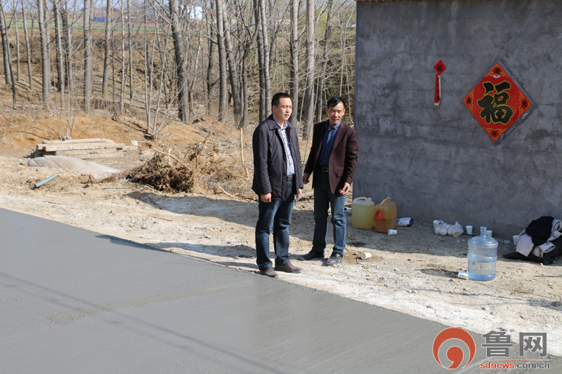 驻村第一书记徐延明:不谈空话,实打实带村民致富