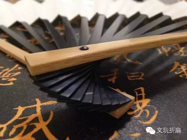 玩扇骨用什么扇面,玩扇子有什么注意事项