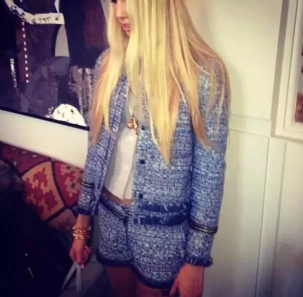 这位美貌多金的小公举，集齐了女神所有的气场！