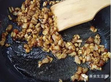 叉烧包的正宗手法,蒸叉烧包怎样才能爆口