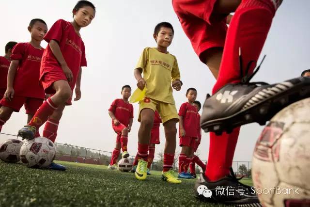 资深媒体人许绍连：35年后中国足球变世界一流，你真的相信吗？