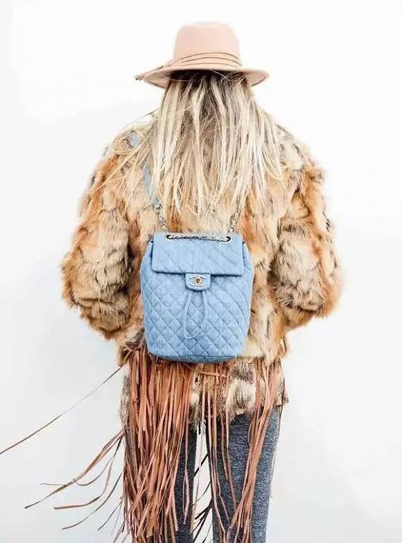 双肩包时髦背法,双肩包省钱