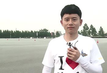 鏉板摜鍙傚姞璺戠敺缁艰壓鑺傜洰瑙嗛,鏉板摜涓婅窇鐢锋槸绗嚑瀛ｇ鍑犳湡