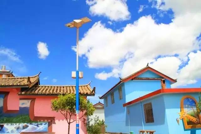 丽江惊现国内第一个彩色村！美的太不像话，像童话！