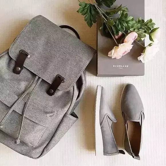 双肩包时髦背法,双肩包省钱