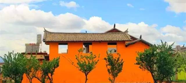 丽江惊现国内第一个彩色村！美的太不像话，像童话！