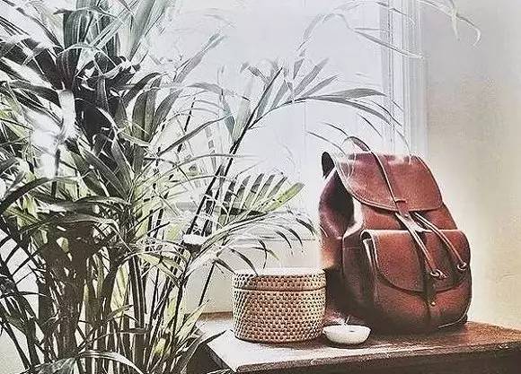 双肩包时髦背法,双肩包省钱