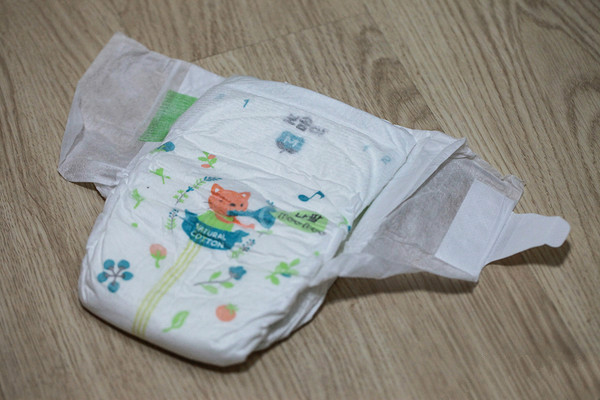 适合秋冬用的纸尿裤测评,各种宝宝纸尿裤测评