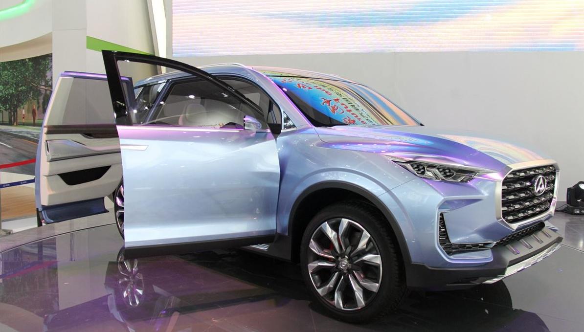 上汽大通d90和荣威rx8区别,上汽大通d90值得入手吗