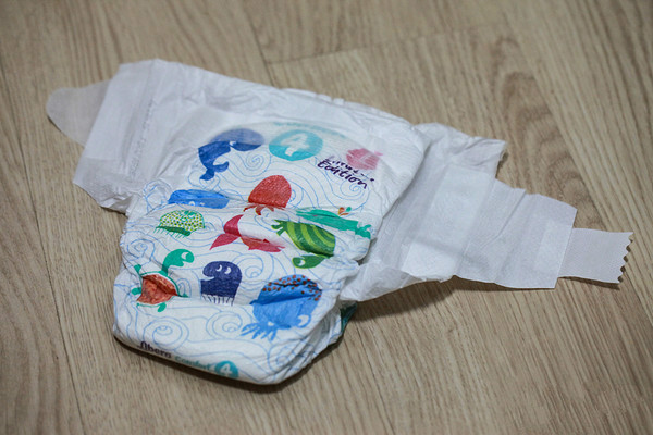 适合秋冬用的纸尿裤测评,各种宝宝纸尿裤测评