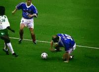 盘点足坛史上十大10号巨星,足坛巨星李毅