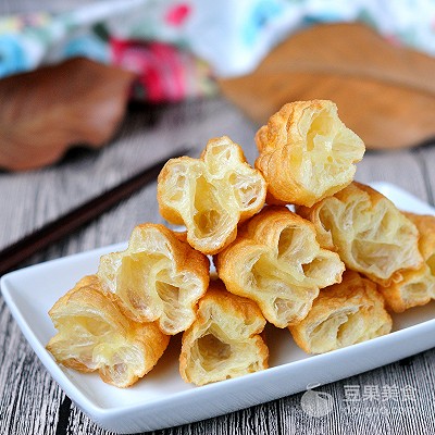 家常油条怎么炸,家常油条怎么炸才好吃又酥又软