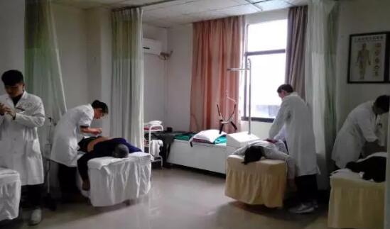 心脑血管疾病老年人如何过冬,健康汇视频