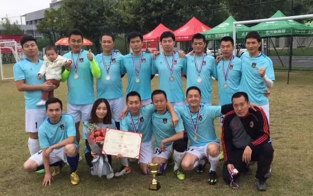 震撼！福州公安绿茵争霸！原来足球还能这么玩