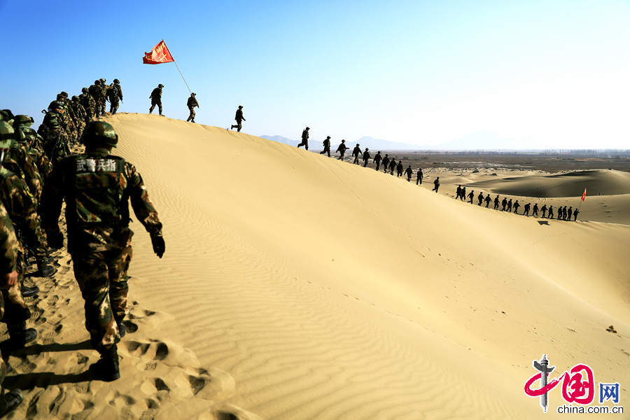 直击天津武警魔鬼周,直击武警魔鬼周抢滩登陆武装奔袭