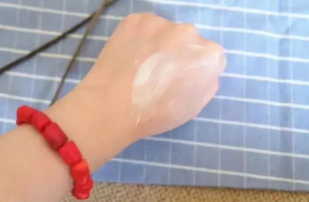 范冰冰一年收入3亿,范冰冰一年赚几个亿