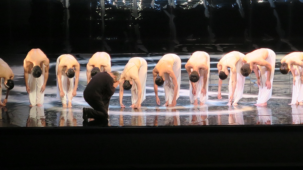 明明是个卖胶片的,FujiFilm也要卖化妆品