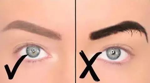 截断式眼妆会不会很脏的感觉,眼妆画了眼线和睫毛总感觉很脏