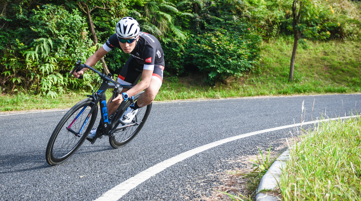 评测：SUUNTO颂拓SpartanTrainer光电心率运动手表