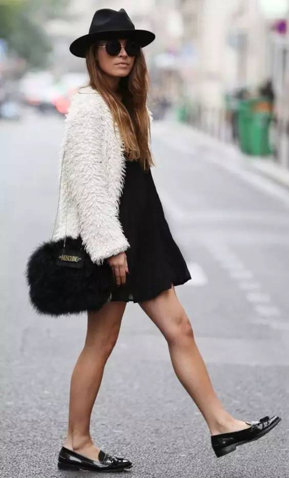 冬天的包包没点毛还能叫时髦？