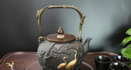 龟弘堂铁壶的标志在哪里,怎么挑选日本铁壶好