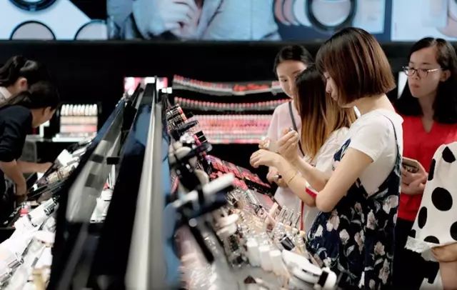 2017蹇呬拱褰╁鍗曞搧,2017澶х墝褰╁鏂板搧