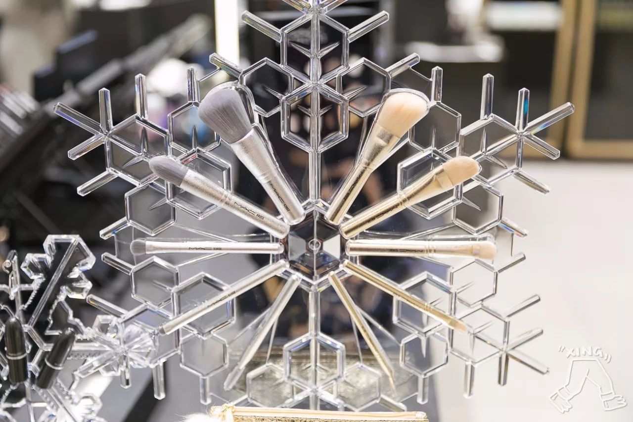 2017蹇呬拱褰╁鍗曞搧,2017澶х墝褰╁鏂板搧