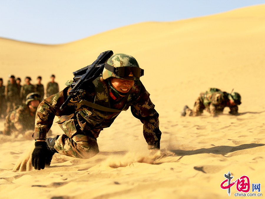 直击天津武警魔鬼周,直击武警魔鬼周抢滩登陆武装奔袭