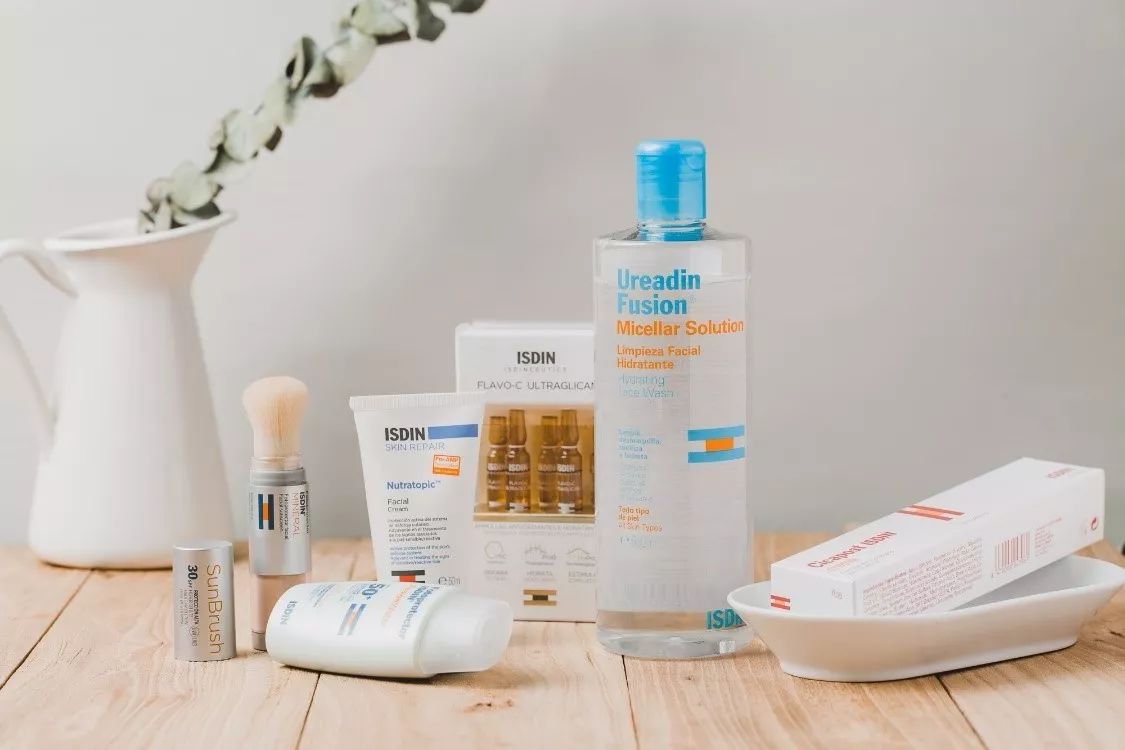 理肤泉和雅漾更适合屏障修复,药妆护肤品好还是普通的护肤品好