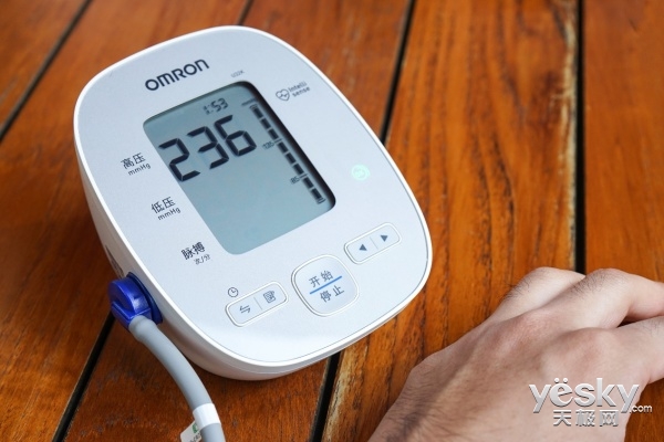 欧姆龙血压计u726j测评,欧姆龙血压计u726j和u31哪个好